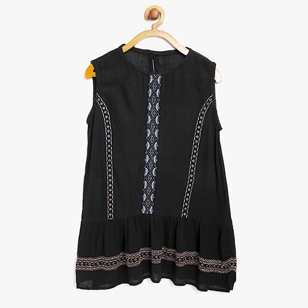 Chloe & Katie Chloe K Black Mosaic Embroidered Gauzy Textured Peplum Tank Top - Picture 9 of 16